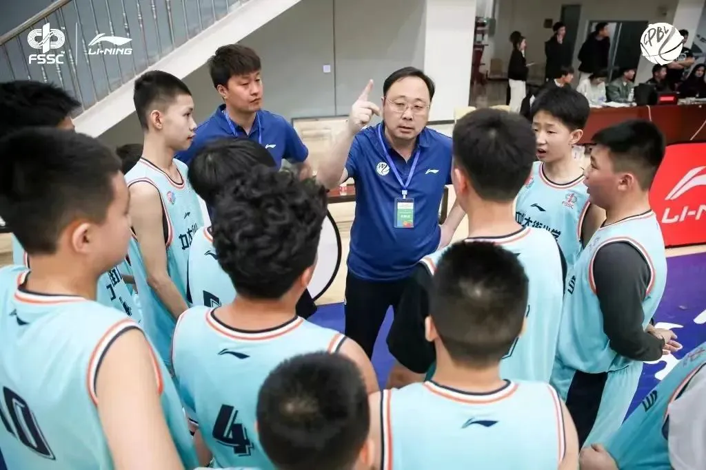 哪里可以找到适合青少年的篮球训练策略_0